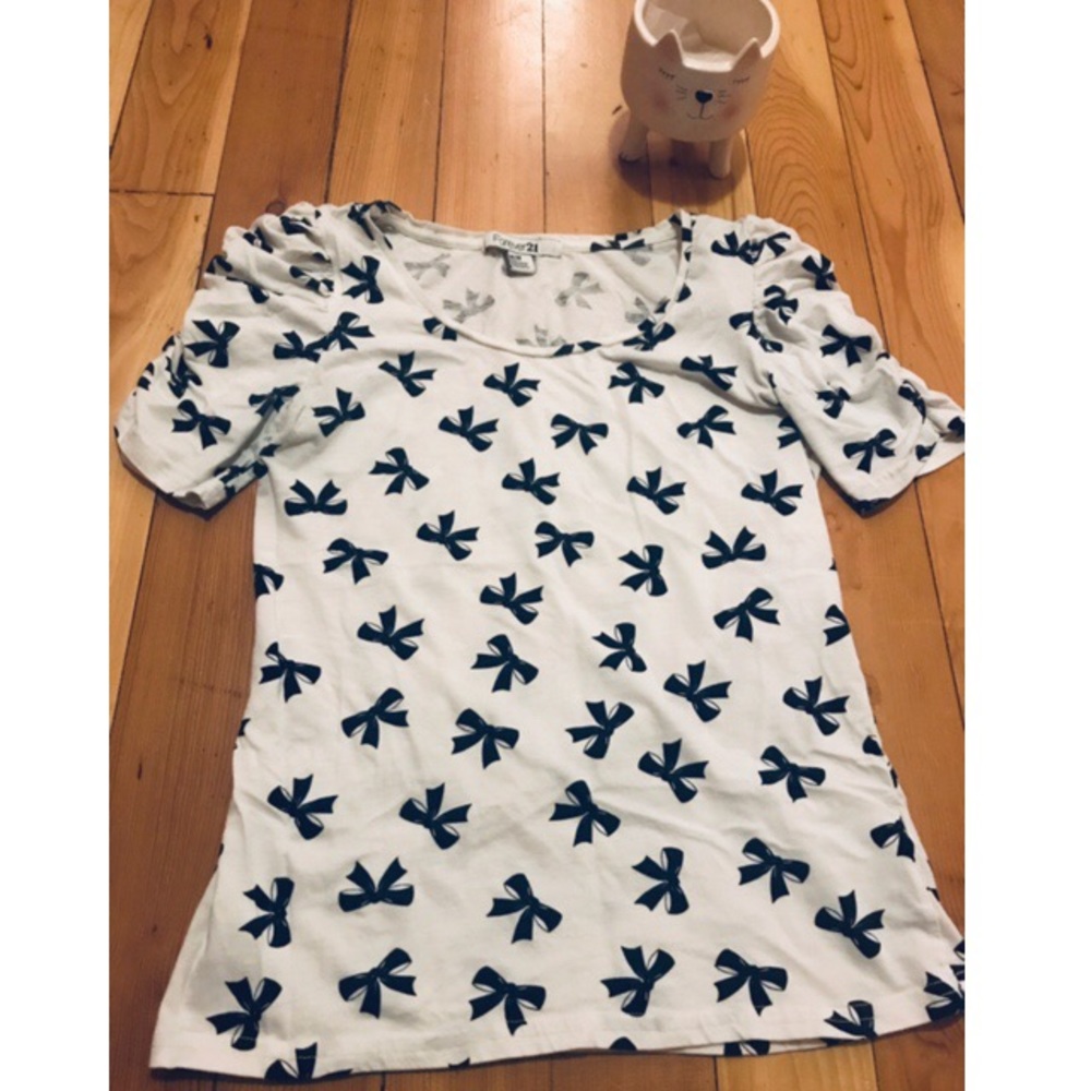 3/$15🐝 F21 Bow top
